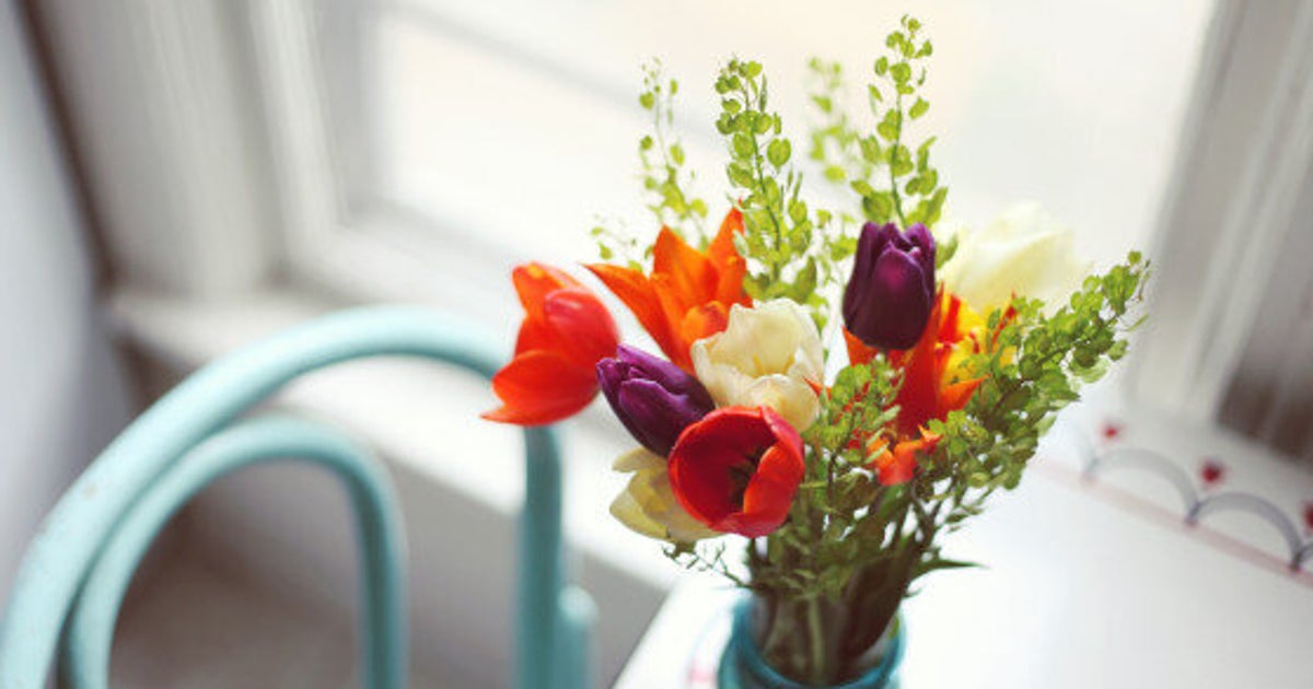 7 Tips To Make Fresh Flowers Last Longer HuffPost Life