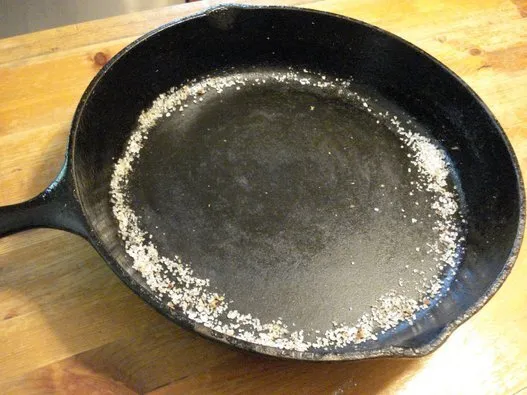 Advantages & Disadvantages of Cast Iron Cookware : BBQGuys