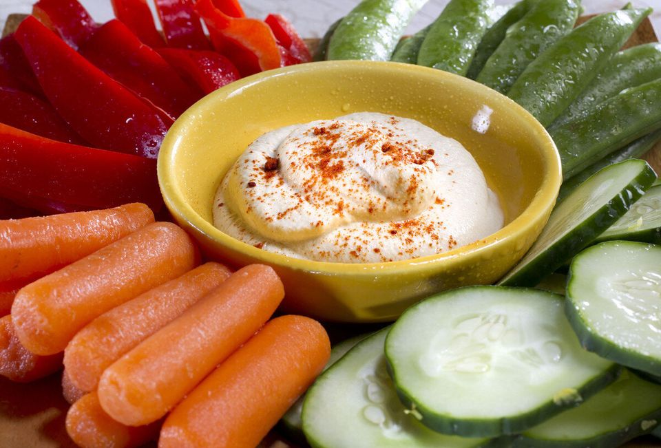 1. Mini pot of hummus with raw vegetables