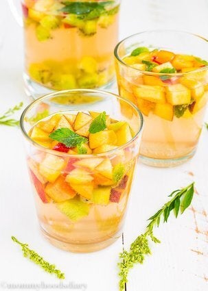 Sparkling Fruit White Sangria