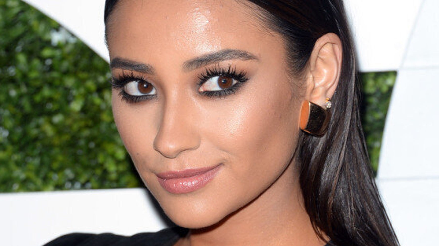 20 Times Shay Mitchell Slayed The Style  Game  PHOTOS  