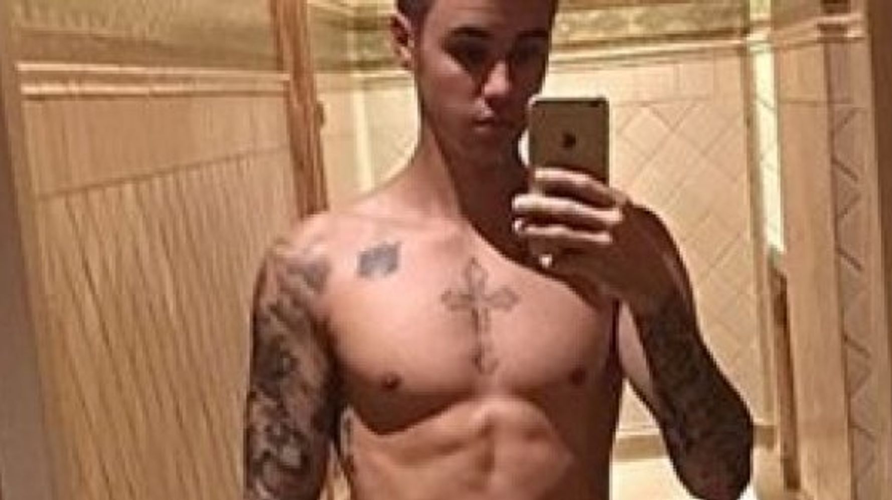 Justin Bieber Debuts Purple Hair In The Most Bieber Way Possible Huffpost Style