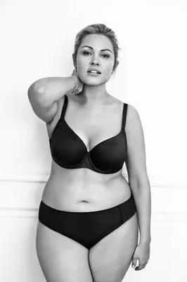 Video  Lane Bryant models throw shade at VS with #ImNoAngel ad