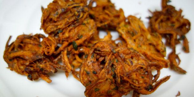 Mumbai Street Food / Onion Bhajji
