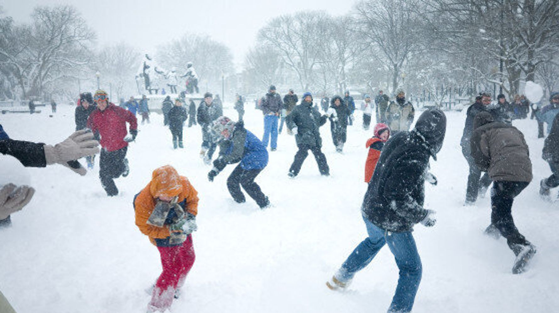 #yegsnowfight: Giant, Impromptu Snowball Fight Planned For Edmonton 