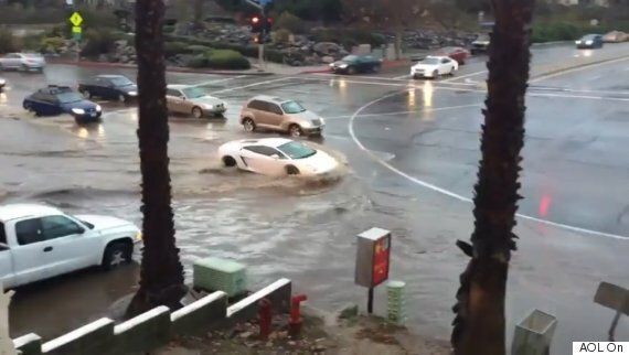 Lamborghini Gallardo Drives Through Flood On San Diego Road In Painful ...