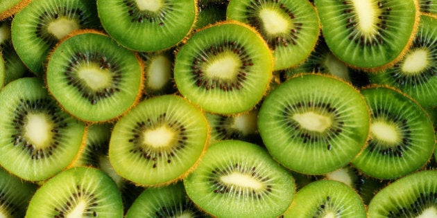 Sliced kiwi fruit