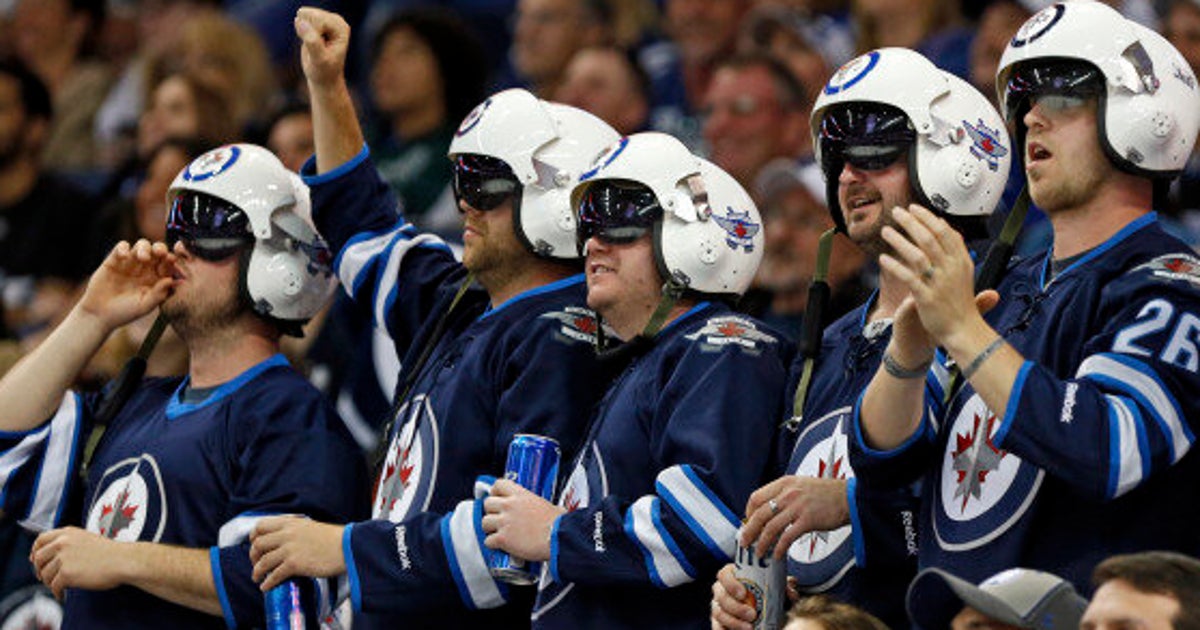 Canadian Halloween Costumes Manitoba Inspires These 17 Quirky Ideas HuffPost Life