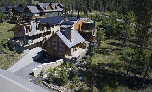 856 Silvertip Heights, Canmore