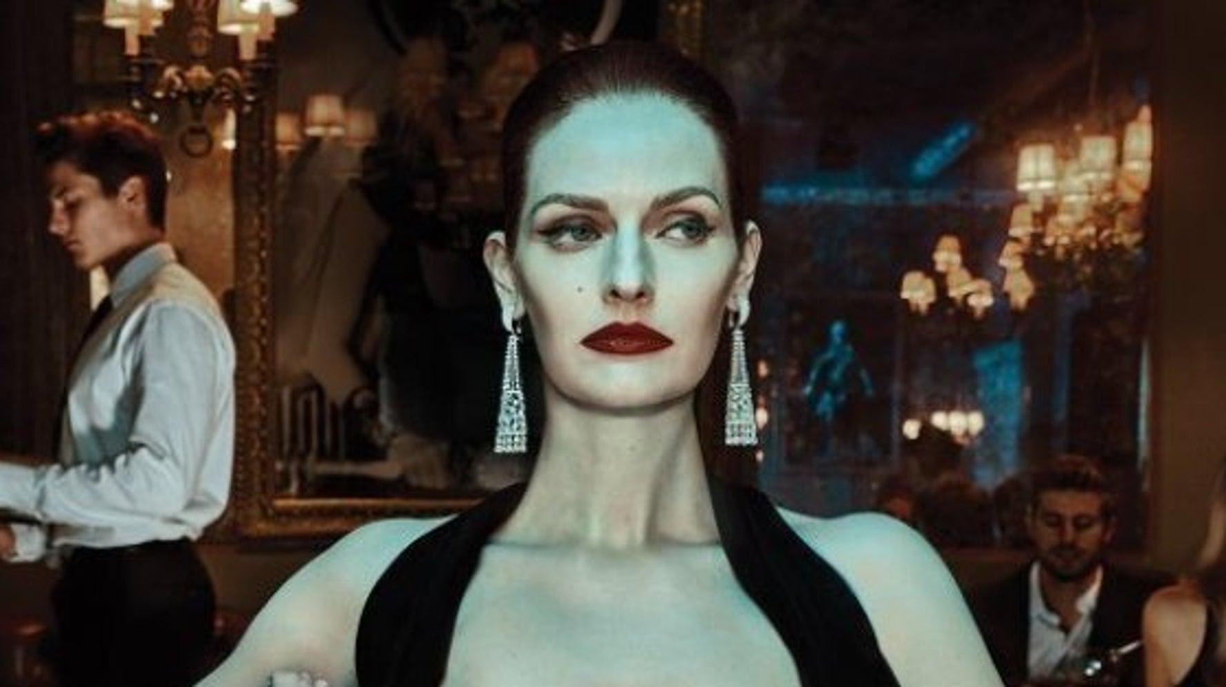 Breastfeeding In Public Equinox Gym Ad Featuring Nursing Model Sparks