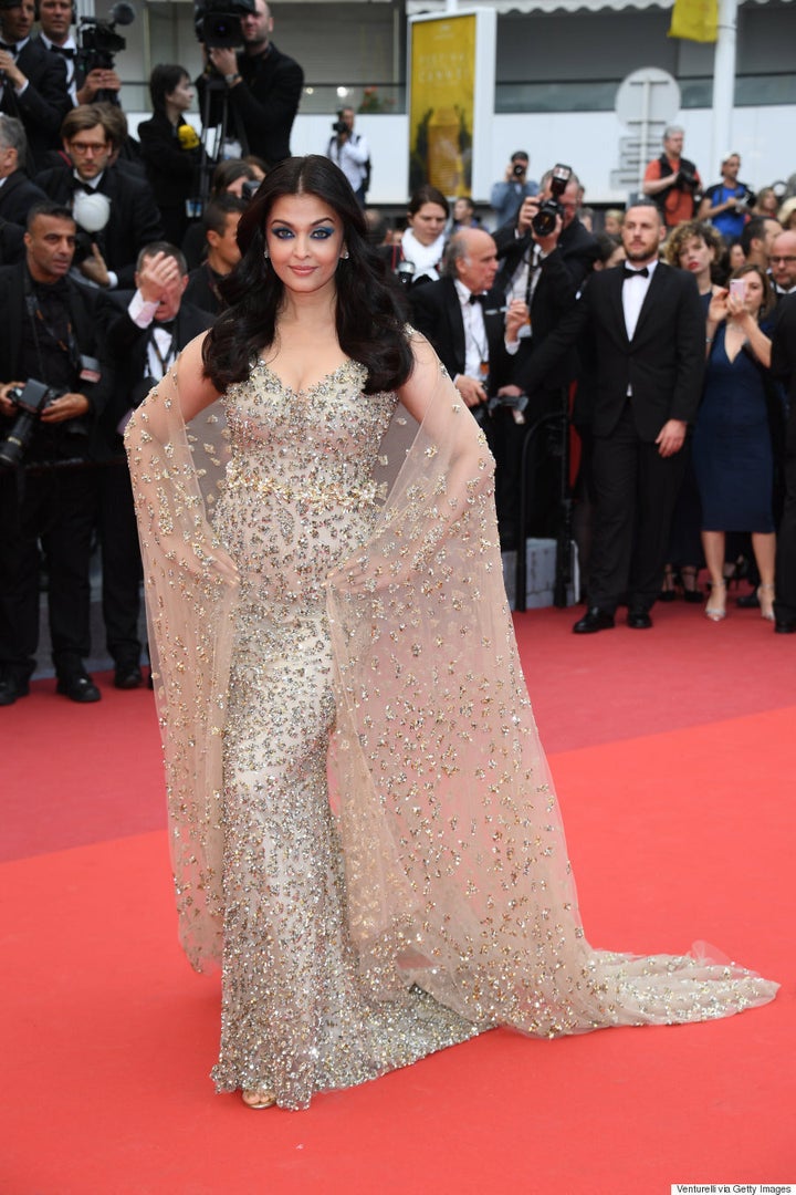 Aishwarya Rai Group Sex Nude - Cannes 2016: Aishwarya Rai Rocks Purple Lipstick To 'From The Land Of The  Moon' Premiere | HuffPost Style