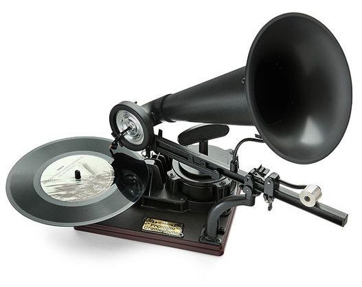 GEAR: ThinkGeek Premium DIY Gramophone Kit