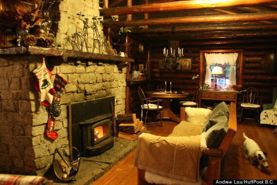 North Vancouver Log Cabin Used To Film Macgyver Shaw Fire Log