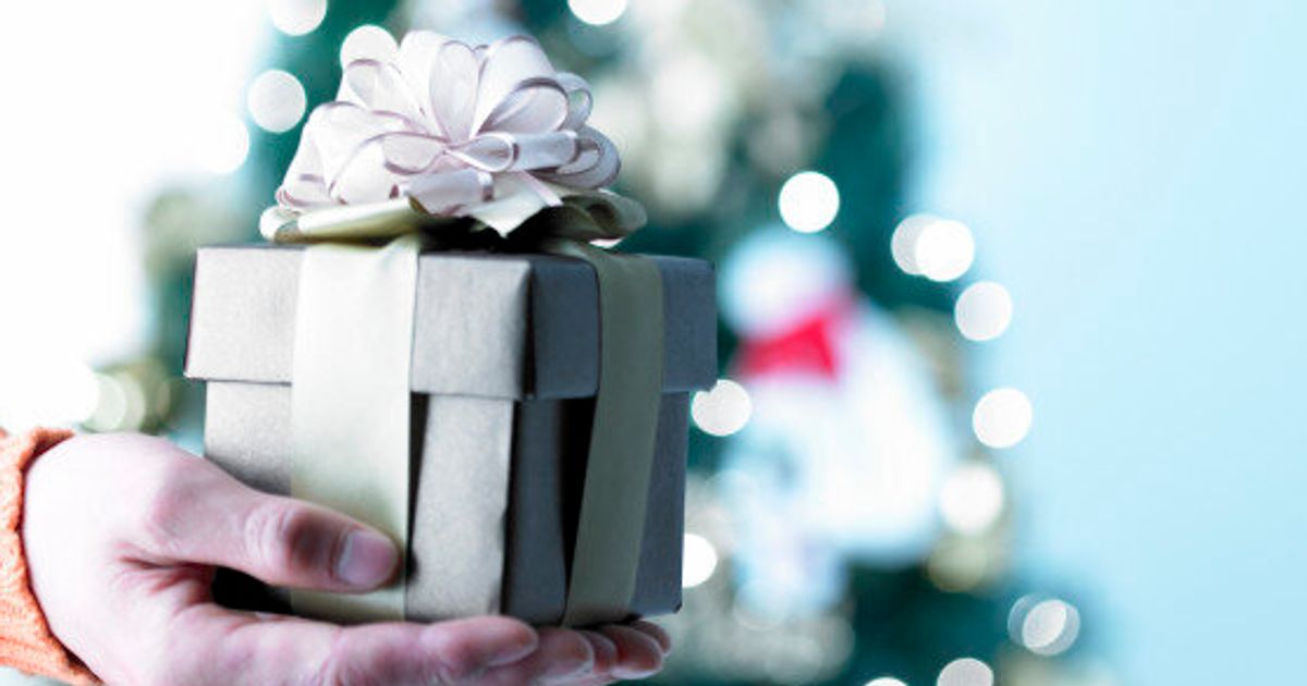 Cool Christmas Gifts For Girlfriends: 20 Ideas She'll Adore | HuffPost Canada