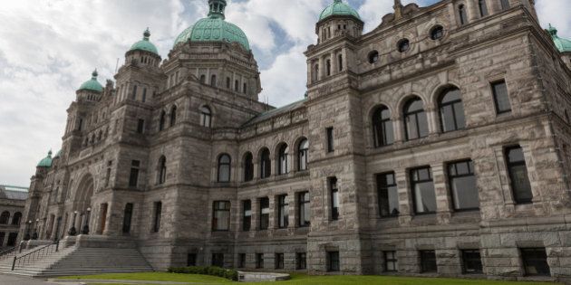 This image shows the exterior of the ornate building that is the home of the Legislative Assembly of British Columbia, in Victoria, B.C.