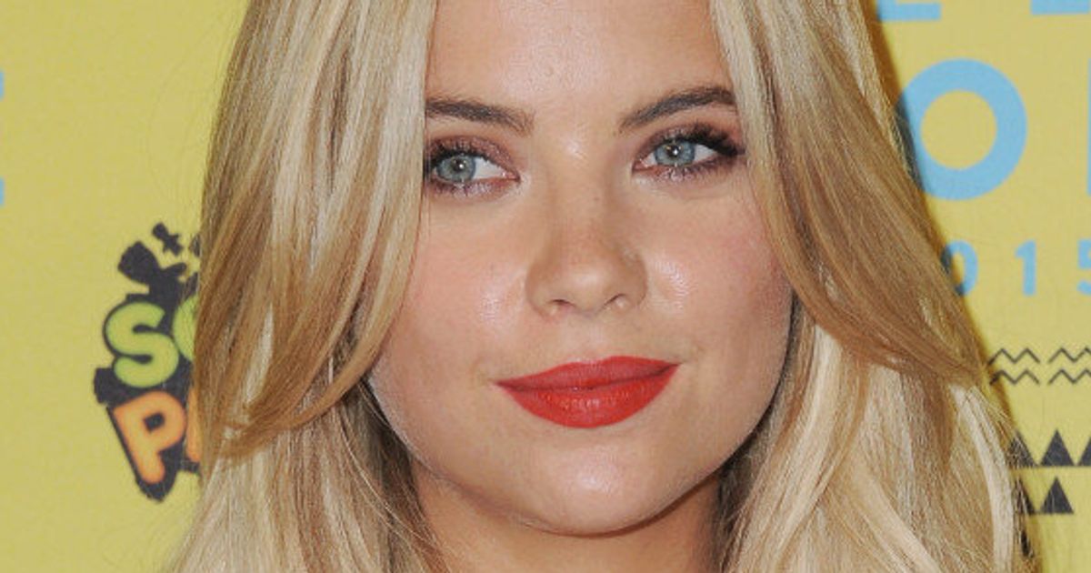 Ashley Benson Promotes A Cecil The Lion Halloween Costume On Instagram Huffpost Style 