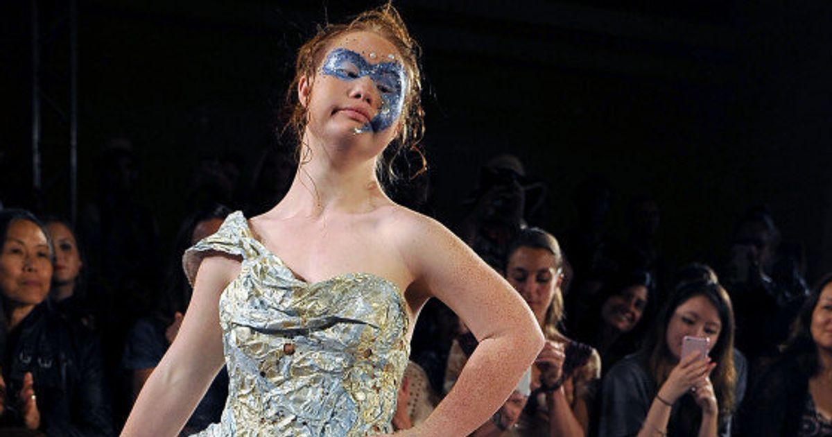 Madeline Stuart Model With Down Syndrome Walks Nyfw Runway Huffpost Style 