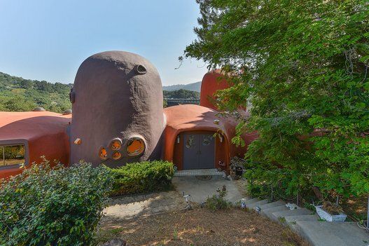 Flintstone house for sale sale in hillsborough