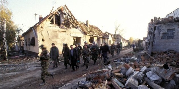 YUGOSLAVIA - NOVEMBER 13: Vukovar in the arrival of Yugoslav army to Croatia in Yugoslavia on November 13, 1991. (Photo by Art ZAMUR/Gamma-Rapho via Getty Images)