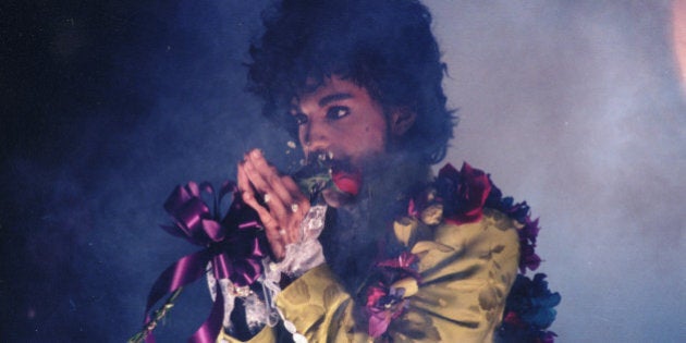 INGLEWOOD - FEBRUARY 19: Prince performs live at the Fabulous Forum on February 19, 1985 in Inglewood, California. (Photo by Michael Ochs Archives/Getty Images)