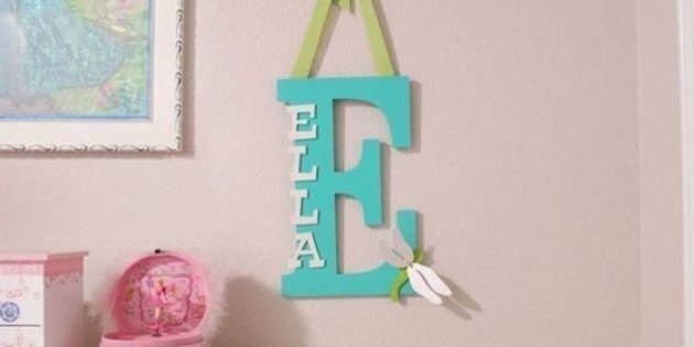 baby name on nursery wall ideas