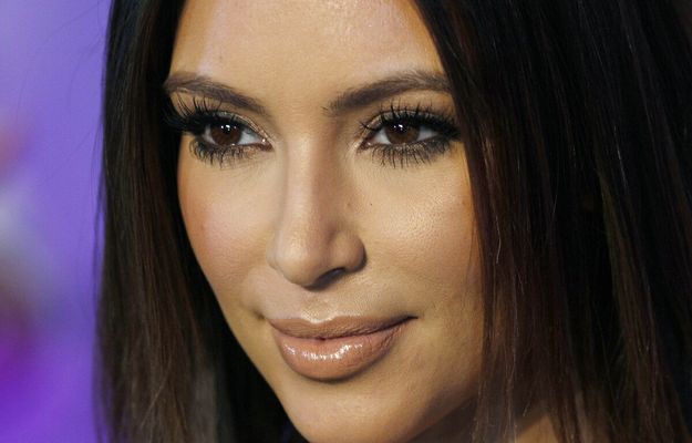 Kim Kardashian Recreates Velour Tracksuit Photo From 2007 In Epic Pic –  Hollywood Life