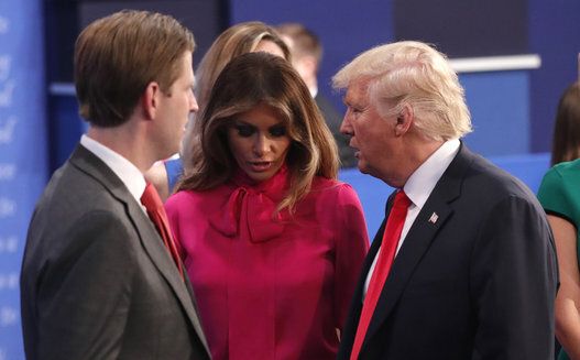 Melania Trump Wears Pussy Bow Blouse To Presidential Debate Huffpost Style 2157