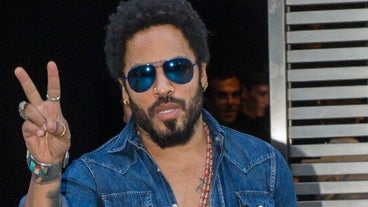 lenny kravitz wardrobe malfunction