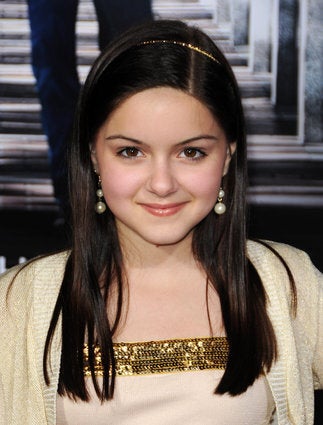 Nice Celeb and Girls on X: Ariel Winter boobs pop out candids