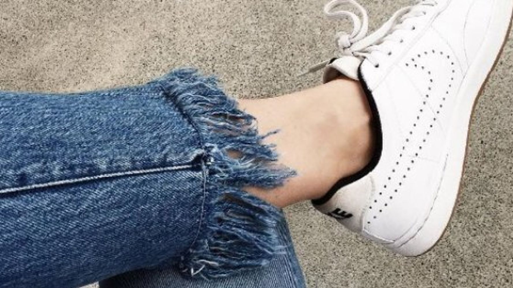 DIY frayed jeans 