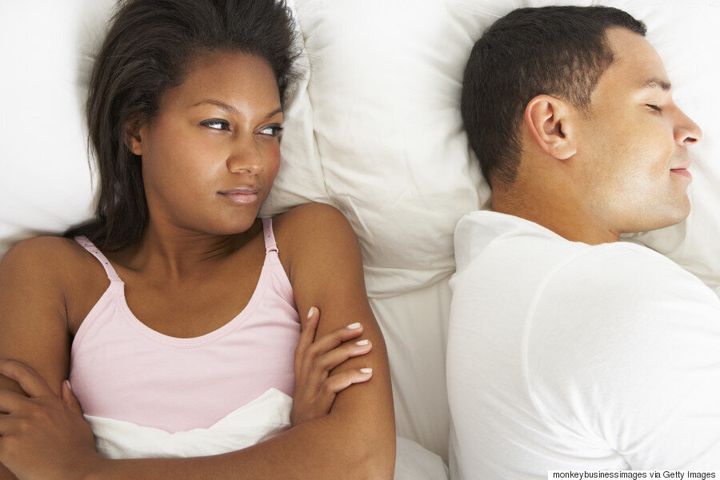 Theres A Reason Why Women Get Less Sleep Than Men Huffpost Life 