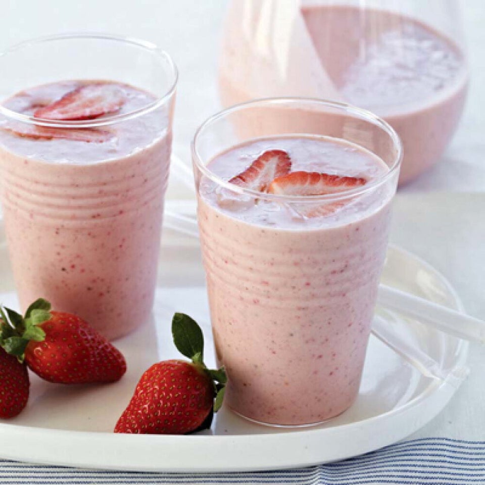 QUICK & HEALTHY -- Strawberry, Banana And Almond Butter Smoothie