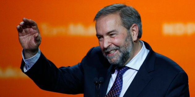 Canada's New Democratic Party (NDP) leader Tom Mulcair waves at the end of his concession speech after Canada's federal election in Montreal, Quebec, October 19, 2015. REUTERS/Mathieu Belanger