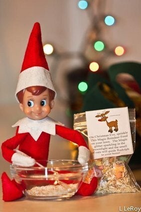 Elf On The Shelf Christmas Eve: 8 Ways To Say Goodbye | HuffPost Canada