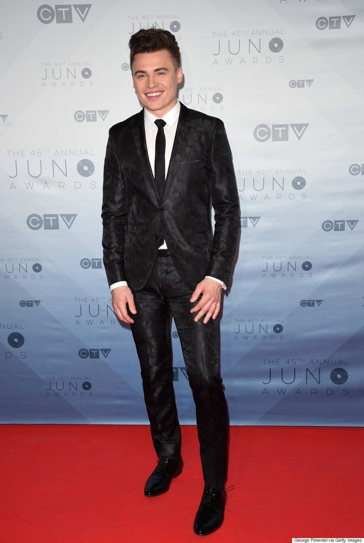 10 Standout Looks From the 2016 Junos, Academy Of Country 