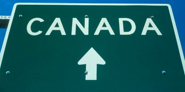 Welcome to Canada Sign