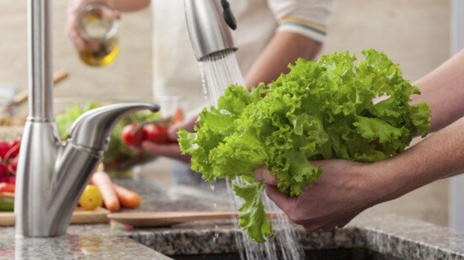 Food-safety expert reveals why washing your fruits and veggies is important