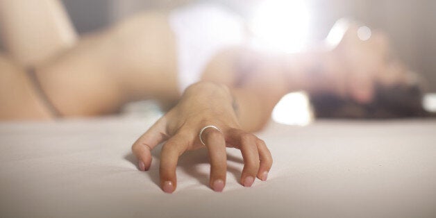 what is the difference between barnard and columbia - Students have access to cross-registration of courses with Columbia