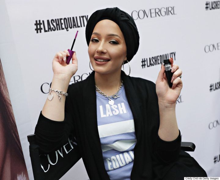 Muslim Beauty Blogger Nura Afia Named Newest Covergirl Ambassador Huffpost Style