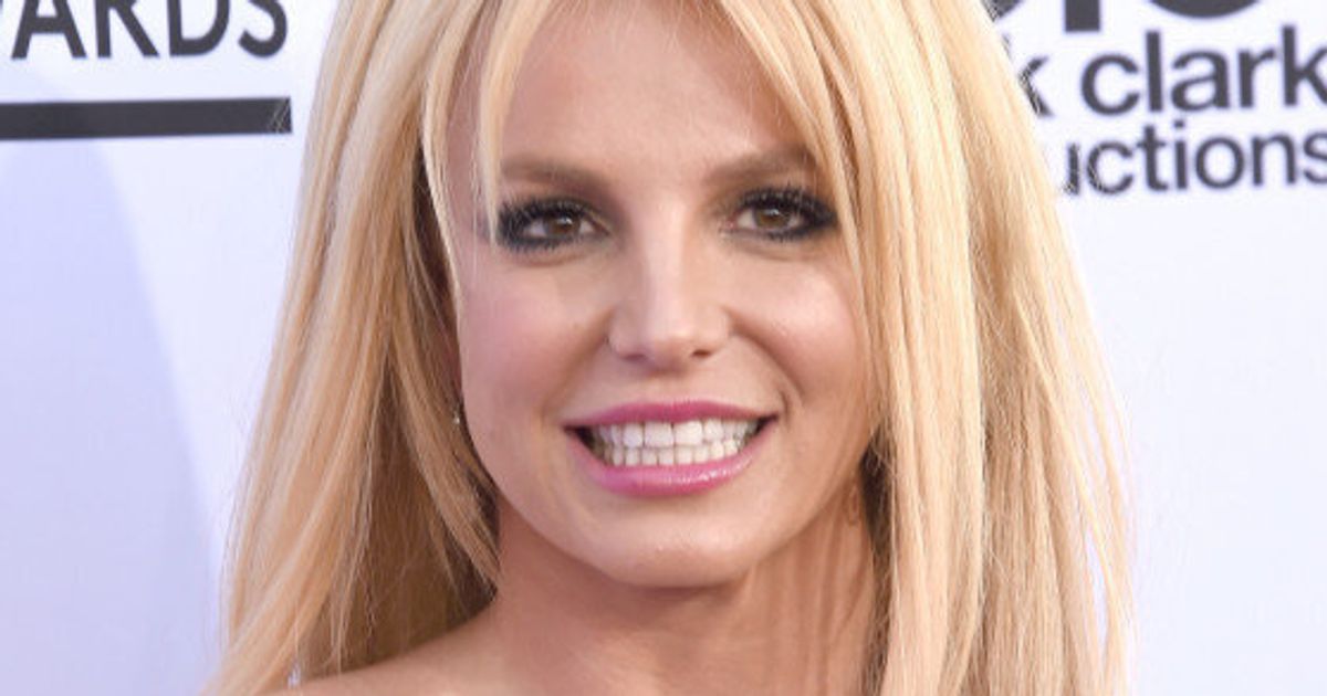 Britney Spears Shares Bikini Snap On Instagram Looks Incredible Huffpost Style