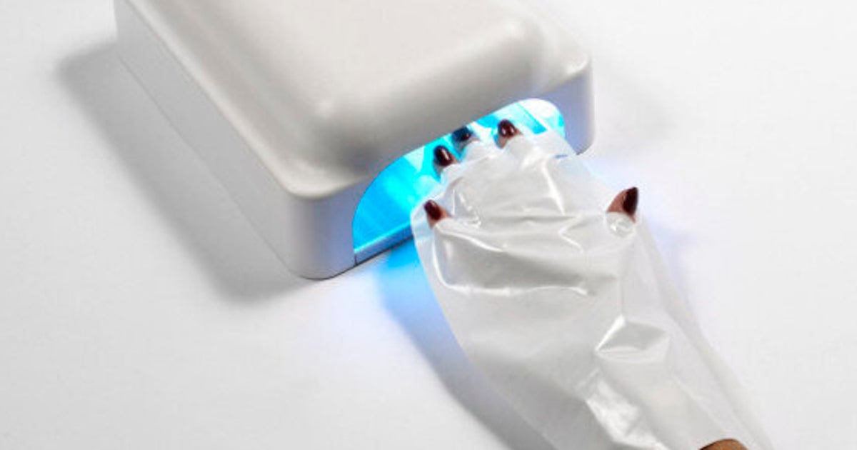 UV LightProtection Glove Will Make Your Gel Manicure Much Less Damaging HuffPost Style