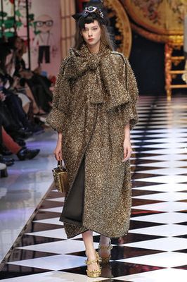 Dolce & Gabbana Fall 2016 Runway Show: So Many Disney Princess