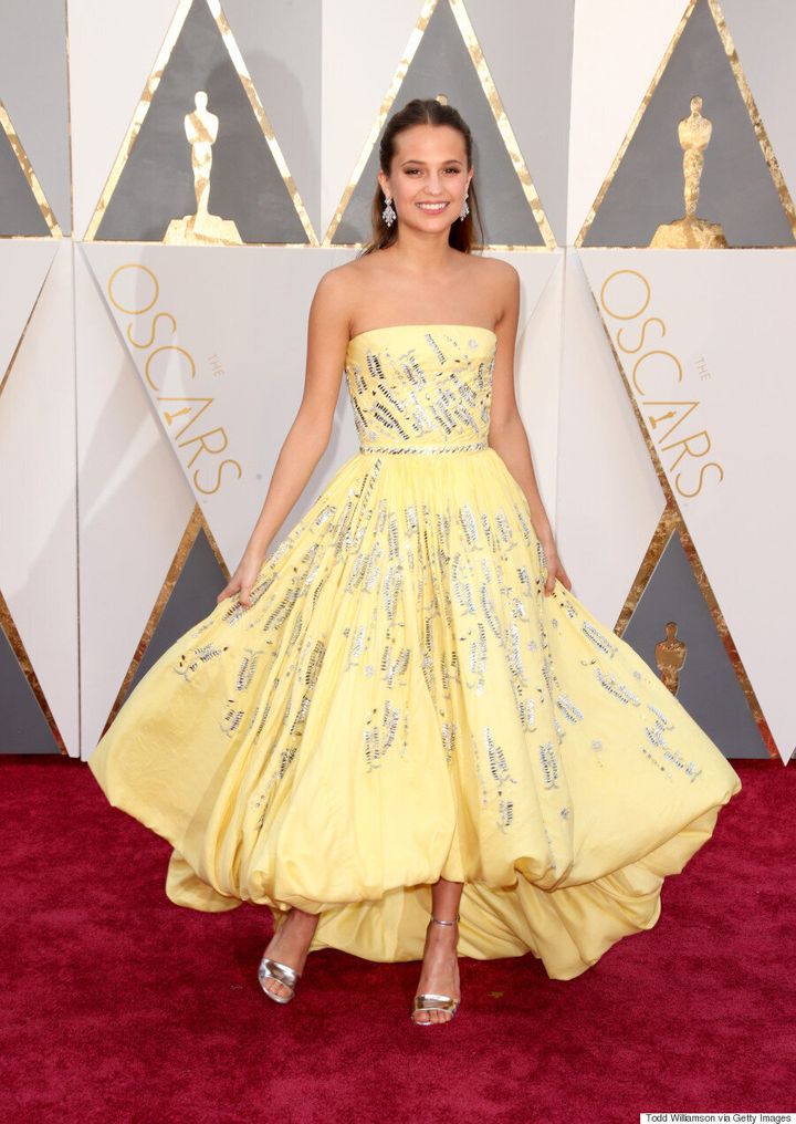 Alicia Vikander Oscars 2016 Dress Louis Vuitton Disney