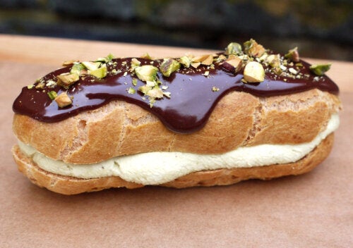 Chocolate Pistachio Éclairs