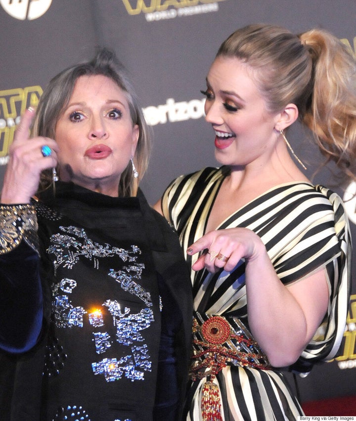 Carrie Fisher Brings Daughter Billie Lourd To The 'Star Wars' Premiere(00)