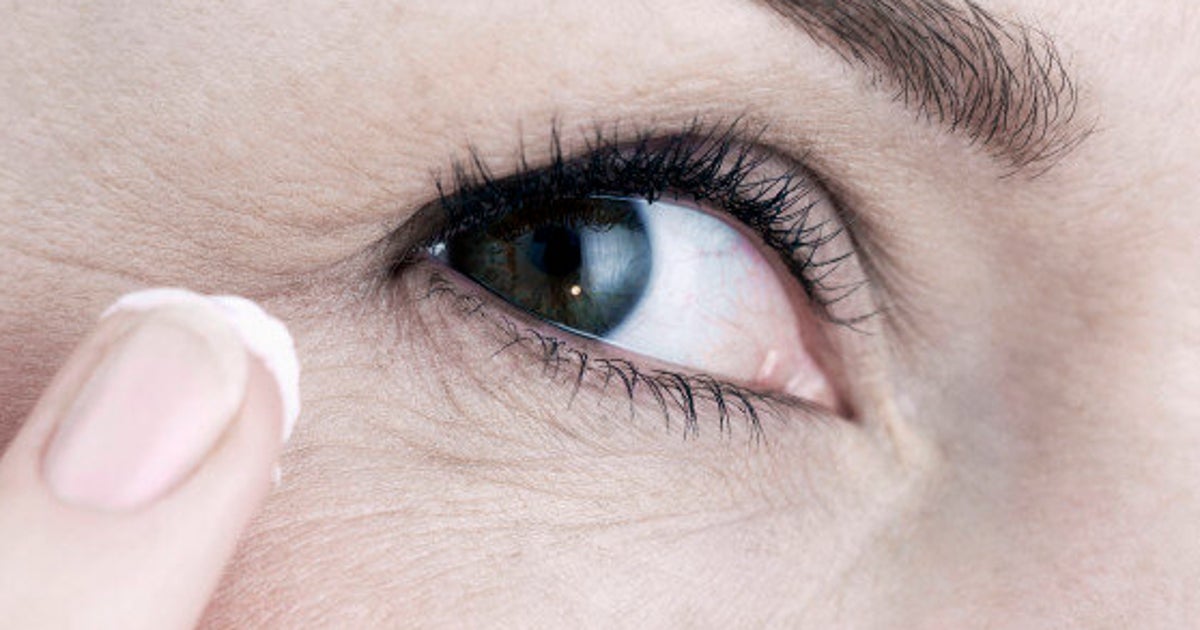 How To Get Rid Of Under Eye Circles Tips And Tricks To Cover Up