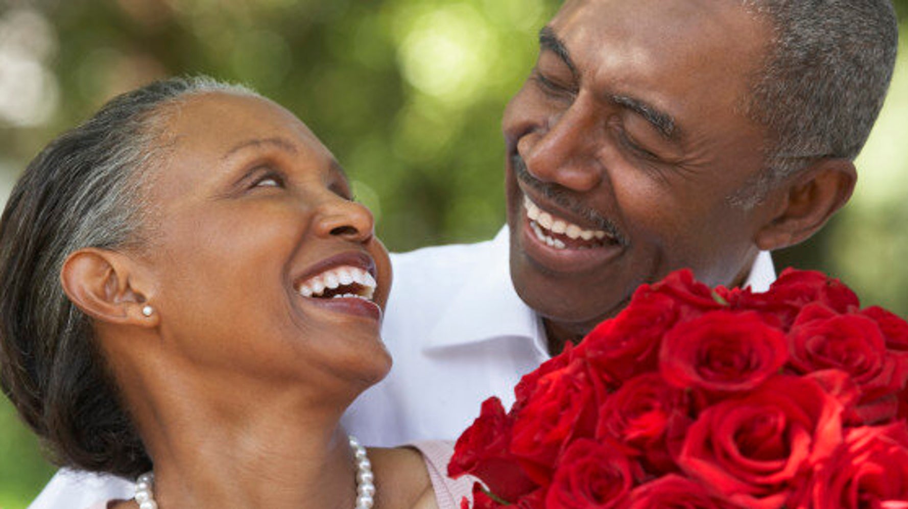 25th Anniversary Gift Ideas For Your Silver Anniversary Huffpost Canada Life