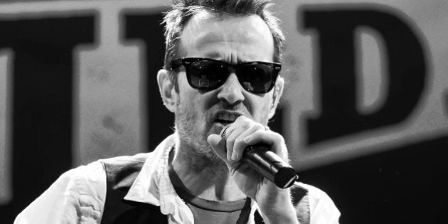 PHILADELPHIA, PA - MARCH 12: (EDITORS NOTE: Image has been converted to black and white.) Scott Weiland and The Wildabouts perform at World Cafe Live on March 12, 2015 in Philadelphia, Pennsylvania. (Photo by Gilbert Carrasquillo/Getty Images)