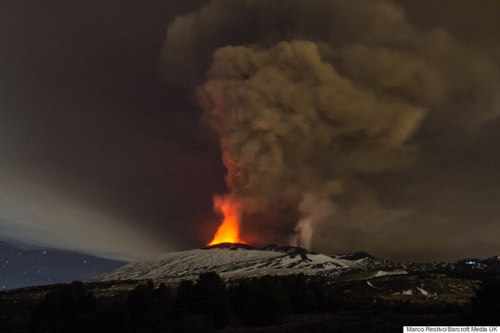 Mount Etna Eruption Looks Like Sauron's Awakening At Mount Doom ...