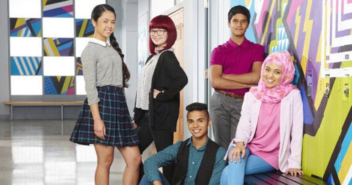 Netflix Releases Degrassi Next Class Trailer And 2016 Premiere Date Huffpost Life 